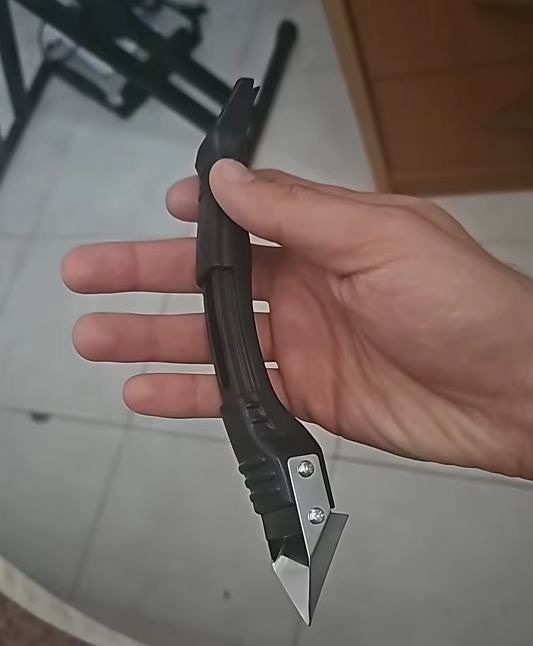 Julian S. using a RYDA product