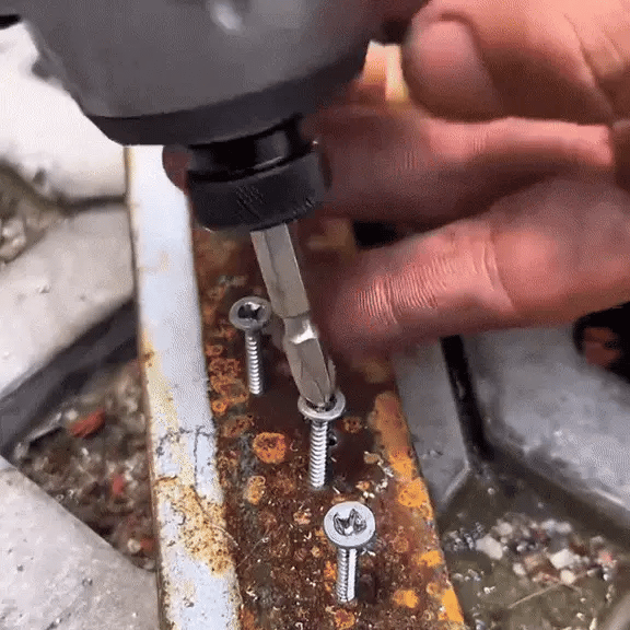 D70 PRO | The Anti-Slip Screwdriver Bit Set
