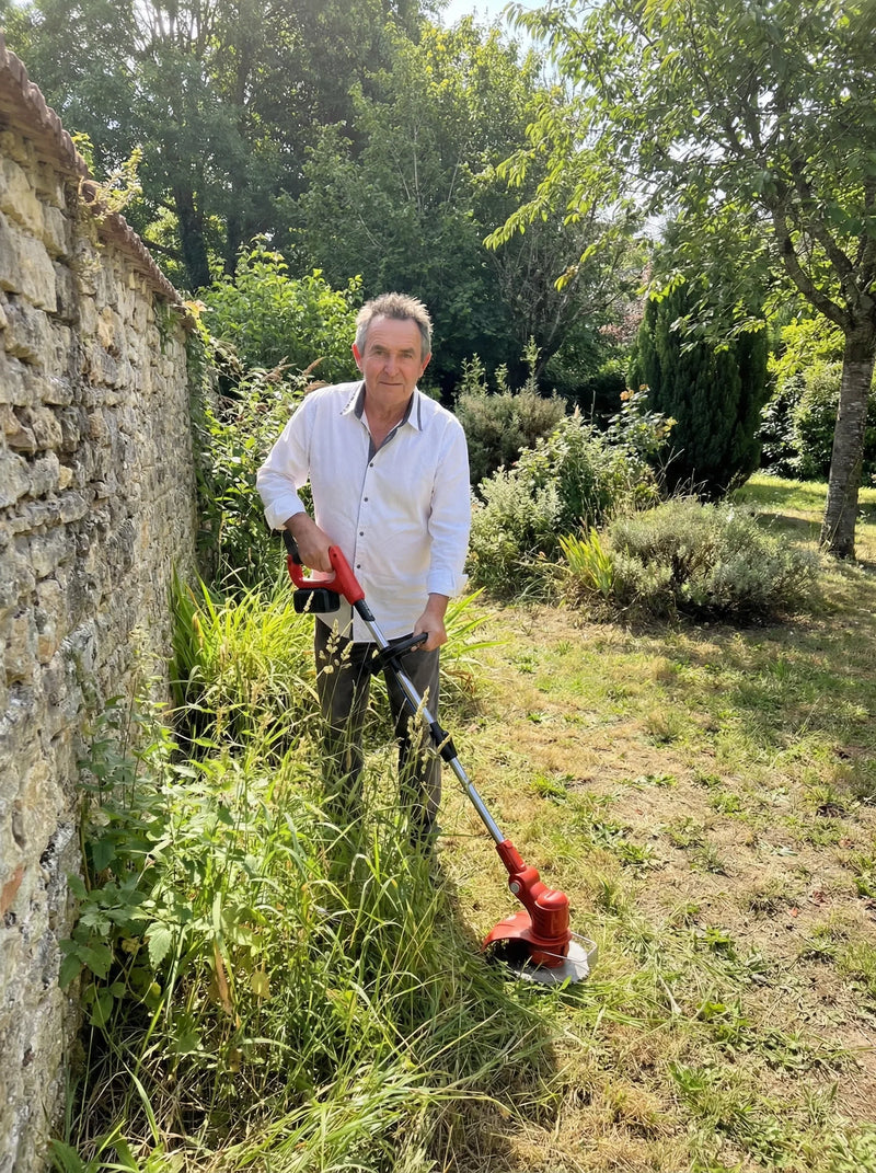 Robert K. using a RYDA product